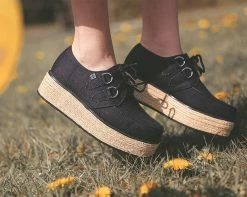 A8863 Black Rope Wrapped Creeper