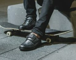 A9228 Womens Graphite Leather VLK Sneaker