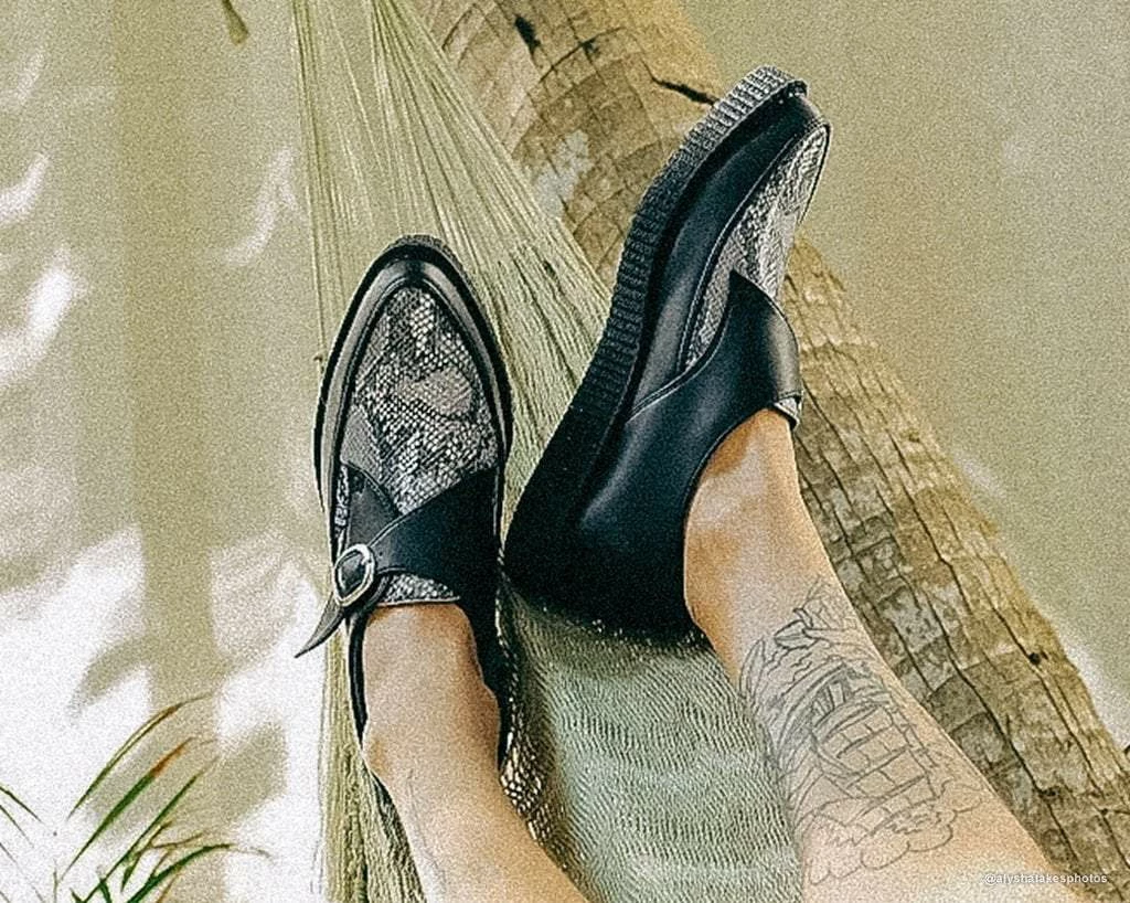 Discount ๐ฏ A9651 ๐ฉ Womens Black & Grey Snake Pointed Buckle Creeper ๐ 7 A9651 Womens Black & Grey Snake Pointed Buckle Creeper