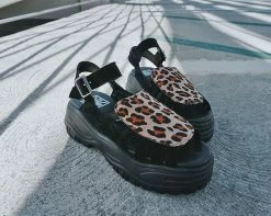 A9722L Black & Leopard Wave Platform Sandal Womens