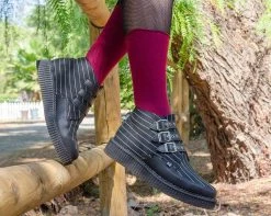 A9816 Pinstripe 3-Buckle Pointed Boot