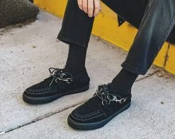 A9853 Womens Black Suede VLK Mule Sneaker