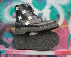 T2218 CLEARANCE Leather Flowers Boots