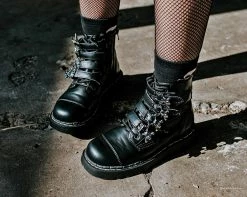 T2281 Black Skull Anarchic Boot