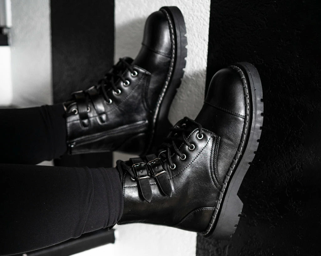 Promo โญ T2282 Black 2-Buckle Anarchic Boot ๐ฉ Womens ๐ 2 T2282 Black 2-Buckle Anarchic Boot Womens
