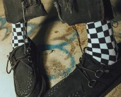 TSK1046 Black & White Checker T.U.K. Men’s Sock Mens