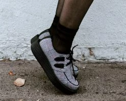 V9535 Womens Grey Plaid Viva Low Creeper